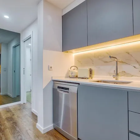 Portucale ! Alfama Sweet Retreat Appartamento *